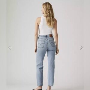 Levi’s Ribcage Straight Jeans